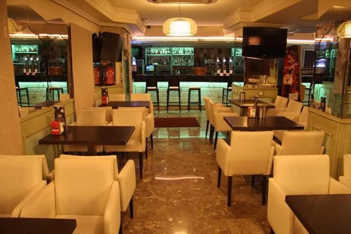 Hostal Macami Pedro Abad Exterior photo